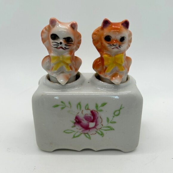 Vintage Ceramic Cat Salt & Pepper Shakers Nodders Floral Base Orange & White - Picture 1 of 16
